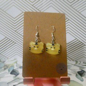 Tiger, cats, big cats fish hook earrings.